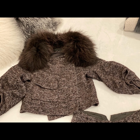 BCBG* Tweed Cropped Jacket/short set, detachable fur Sz 4 - Picture 3 of 8